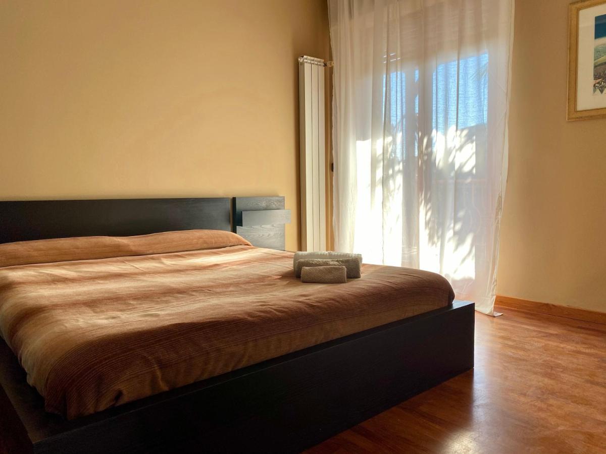 Casa Vacanze Eden 아치카스텔로 외부 사진