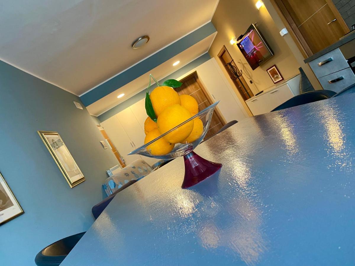 Casa Vacanze Eden 아치카스텔로 외부 사진